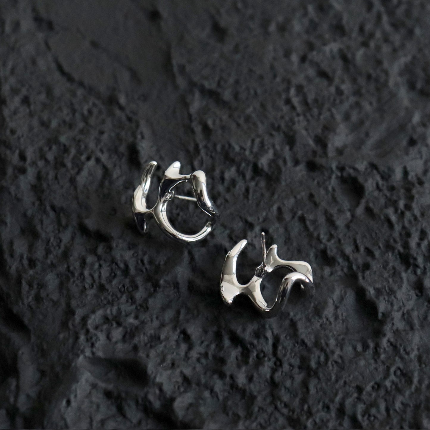 LIQUID SHADOWS OHRRINGE