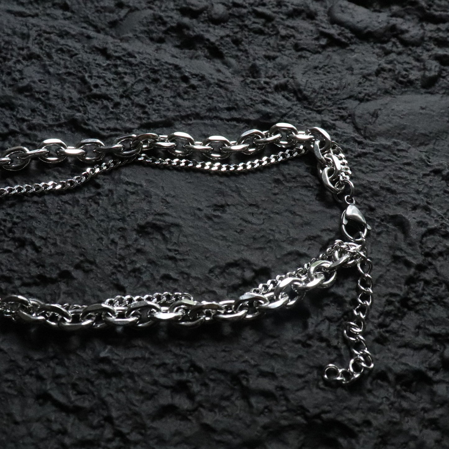 LAYERED CHAIN HALSKETTE