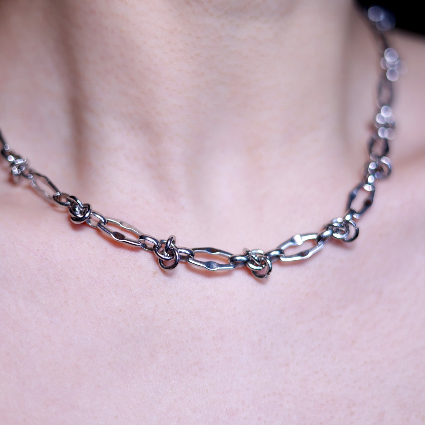 KNOT CHAIN NECKLACE