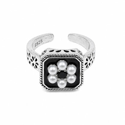 NOIR BLOOM RING