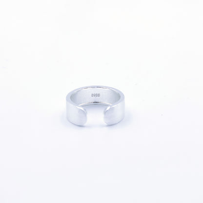 SILVER BAND RING