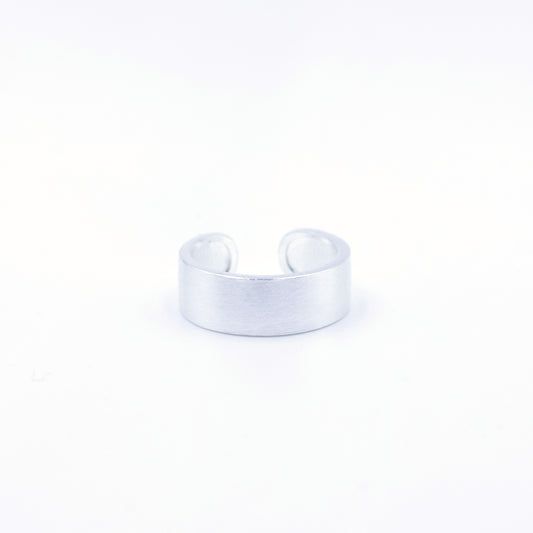 SILVER BAND RING