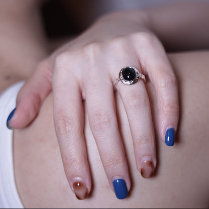 NOIR STONE RING